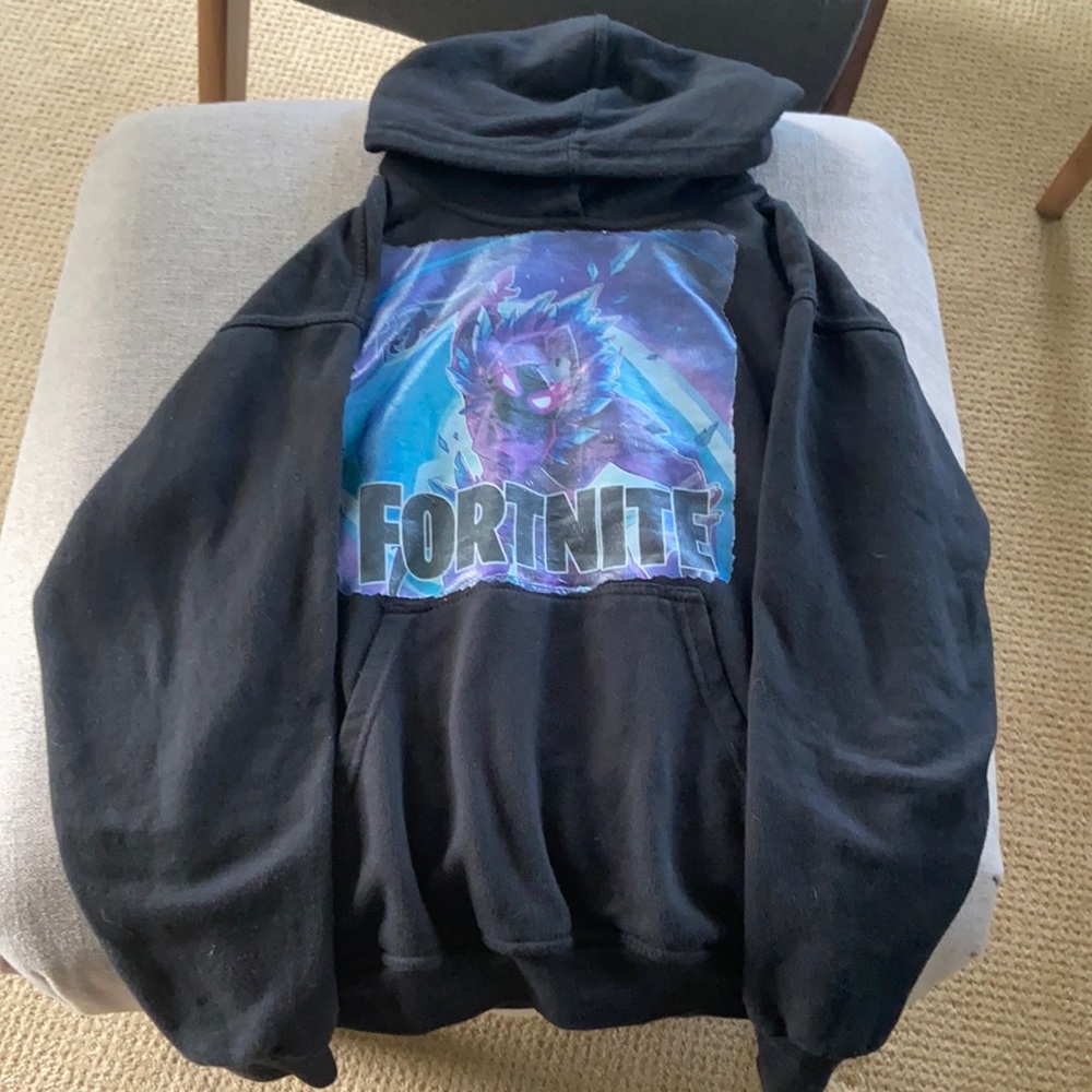 Fortnite sweatshirt